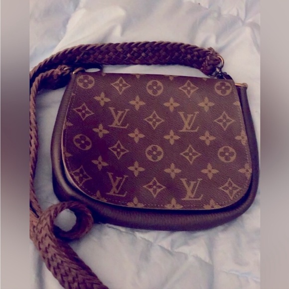 ITEMS FOR TRADE!!! Posh Ambassador I ⭐️ and Posh Ambassador II.⭐️⭐️ - Picture 16 of 16